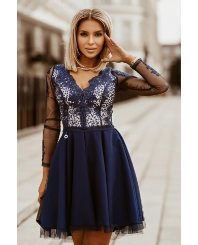 Granatowa sukienka (1)