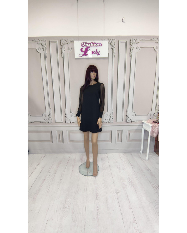 Czarna sukienka trapez (1)