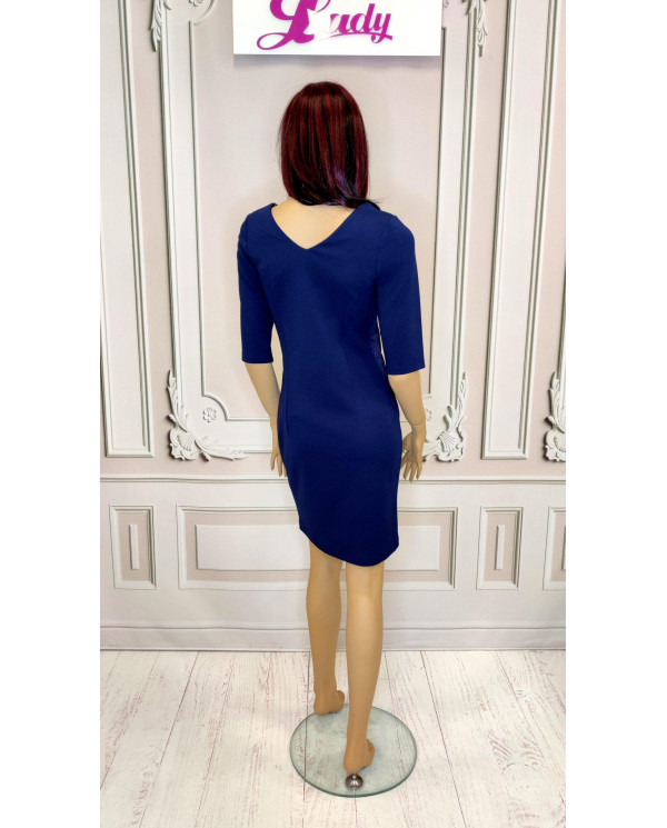 Klasyczna dopasowana sukienka z rękawkiem do łokcia (3)