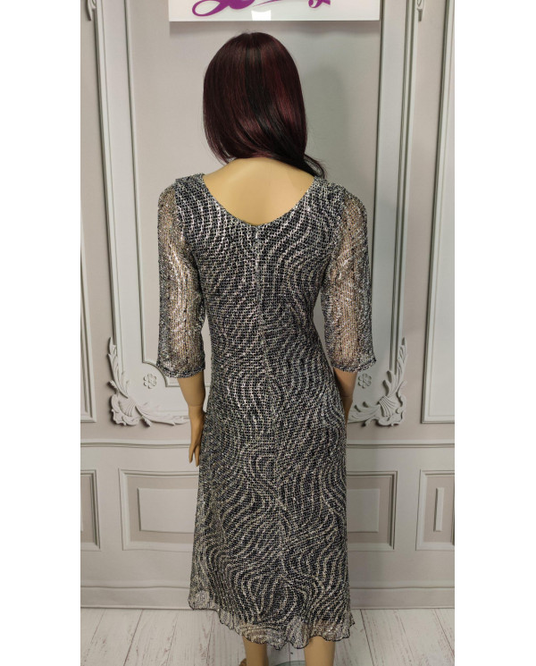 Błyszcząca sukienka z cekinami (5)