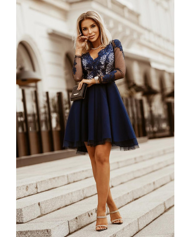 Granatowa sukienka (3)