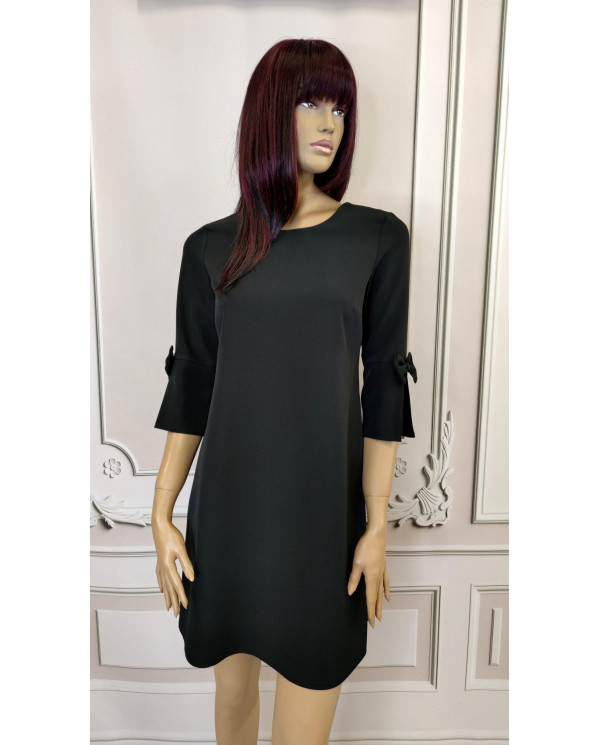 Trapezowa sukienka z rękawem